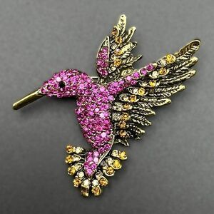 Yellow Gold with Fuchsia and Topaz Crystal Flying Hummingbird Pin Back Brooch